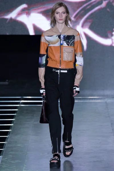 Look 41